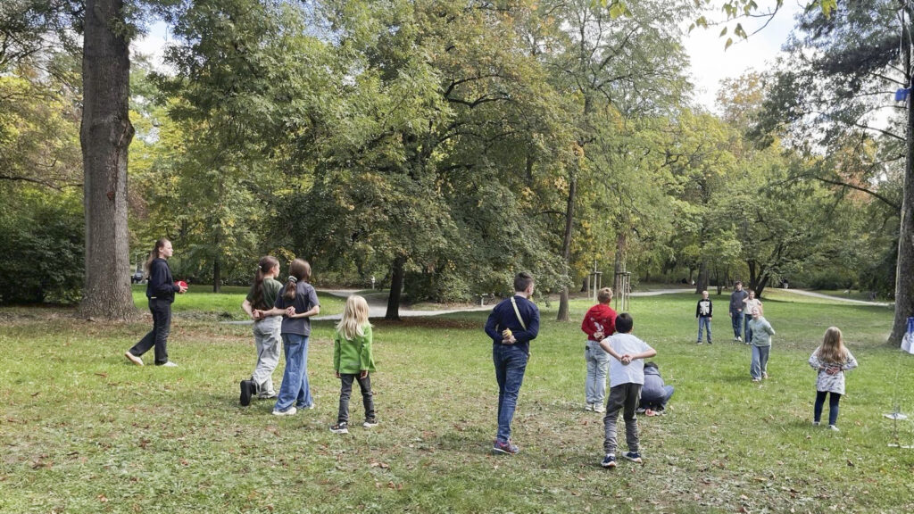Spiele, Kuchen und bestes Wetter